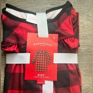 Target Wondershop Girls 1-piece Family Christmas Sleep Dress.  Size 5 NWT